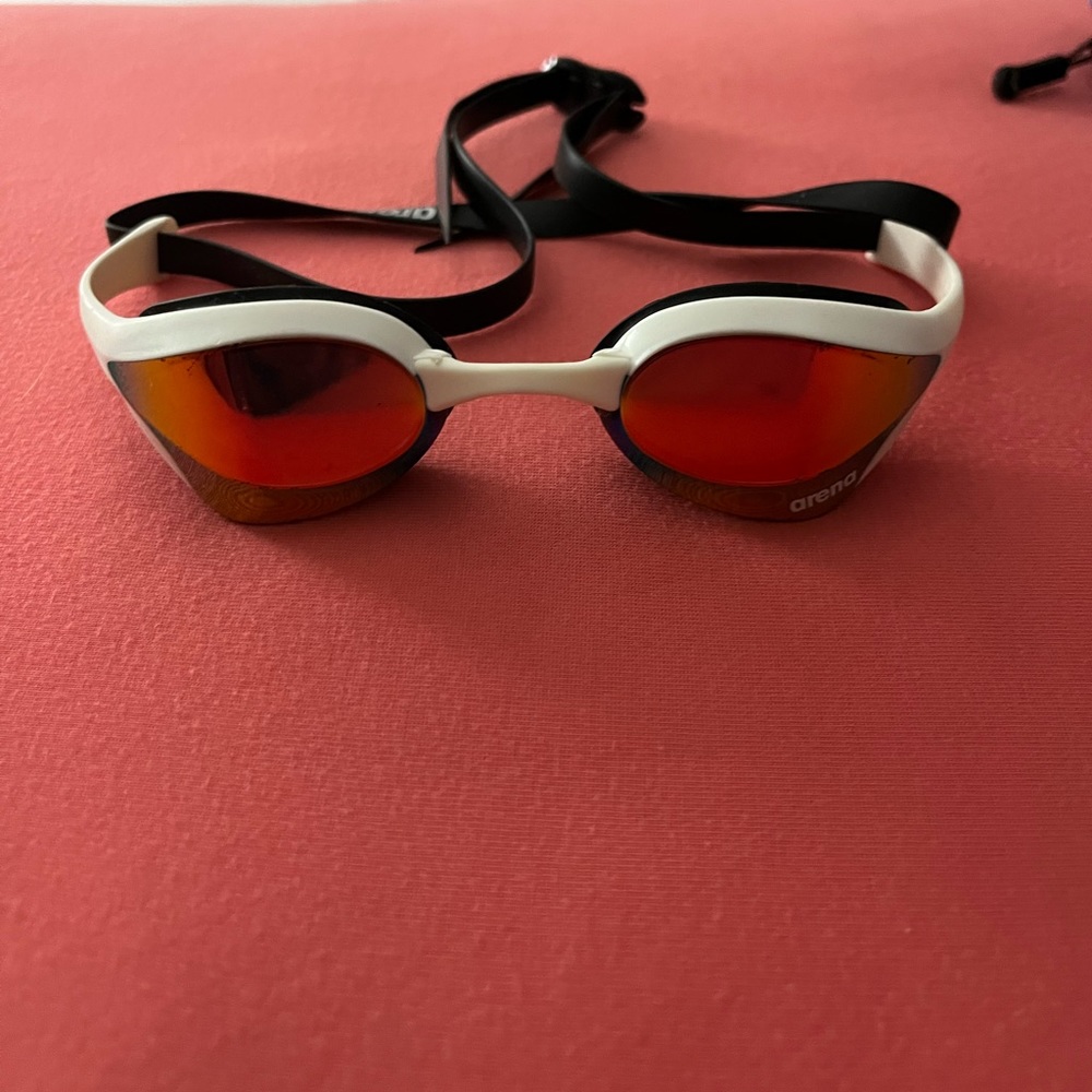 Arena Cobra Ultra Swipe Racing goggles